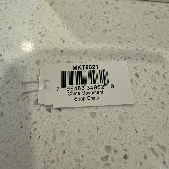 Michael Kors Gold Sofia Smartwatch DW5B 4th Generation - Picture 9 of 10